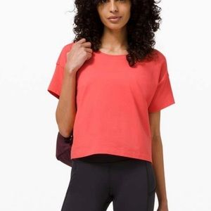LULULEMON CROP TOP pink / red / pink punch  workout light weight